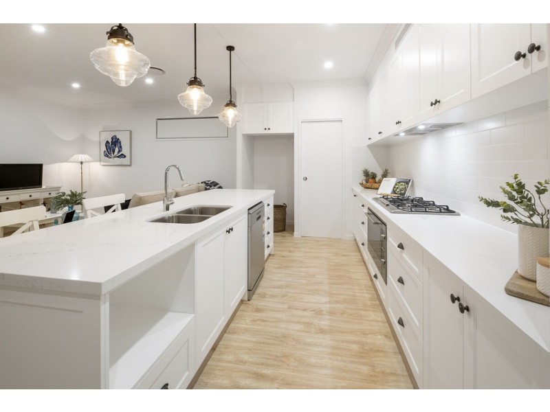 28 Douro Road, Wellington Point QLD 4160