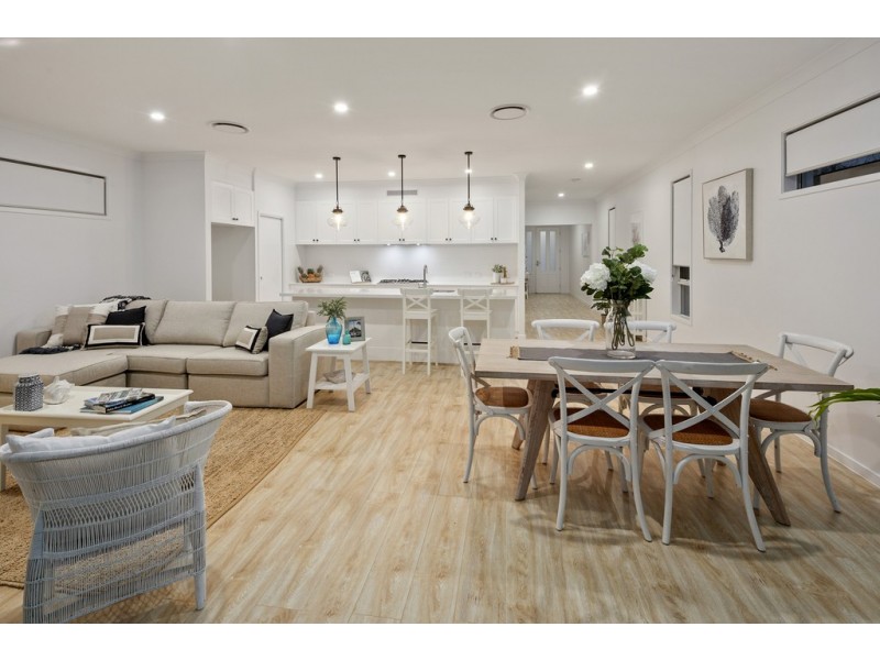 28 Douro Road, Wellington Point QLD 4160