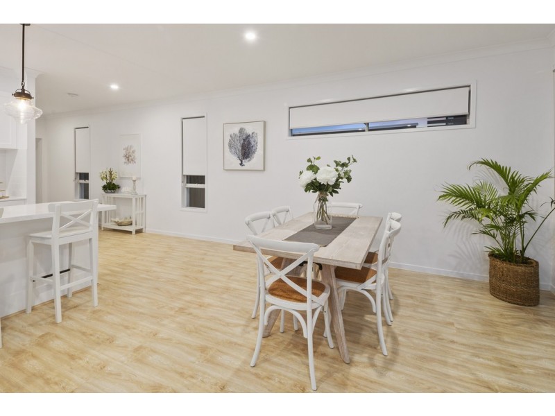 28 Douro Road, Wellington Point QLD 4160