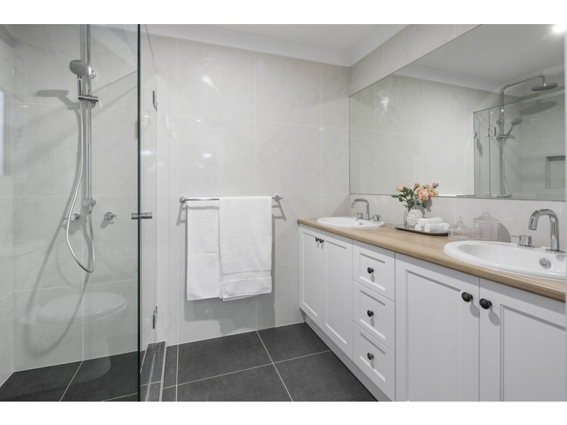 28 Douro Road, Wellington Point QLD 4160