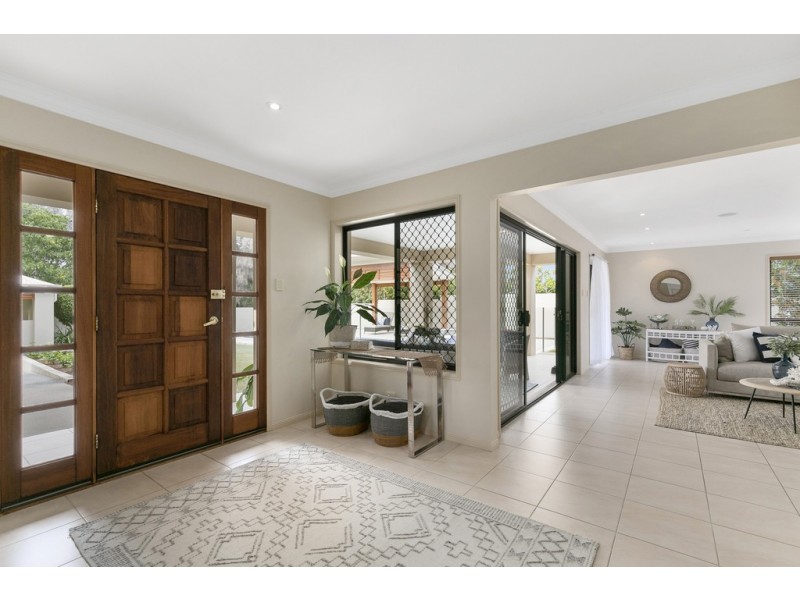 9 Allan Day Drive, Wellington Point QLD 4160