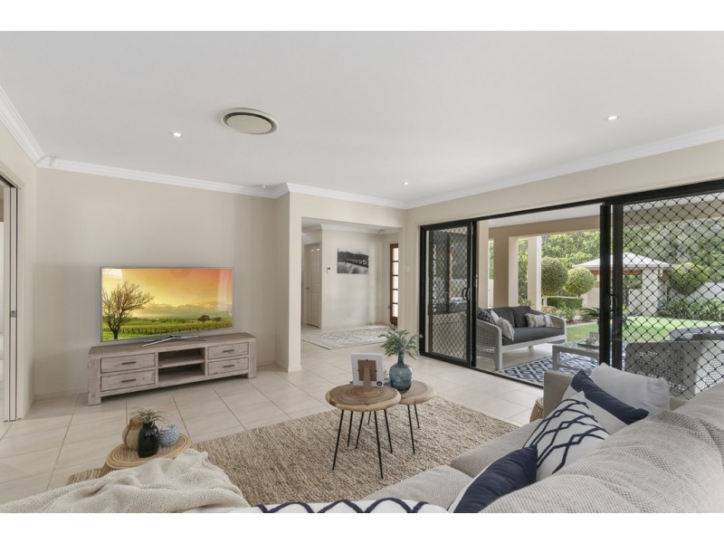 9 Allan Day Drive, Wellington Point QLD 4160