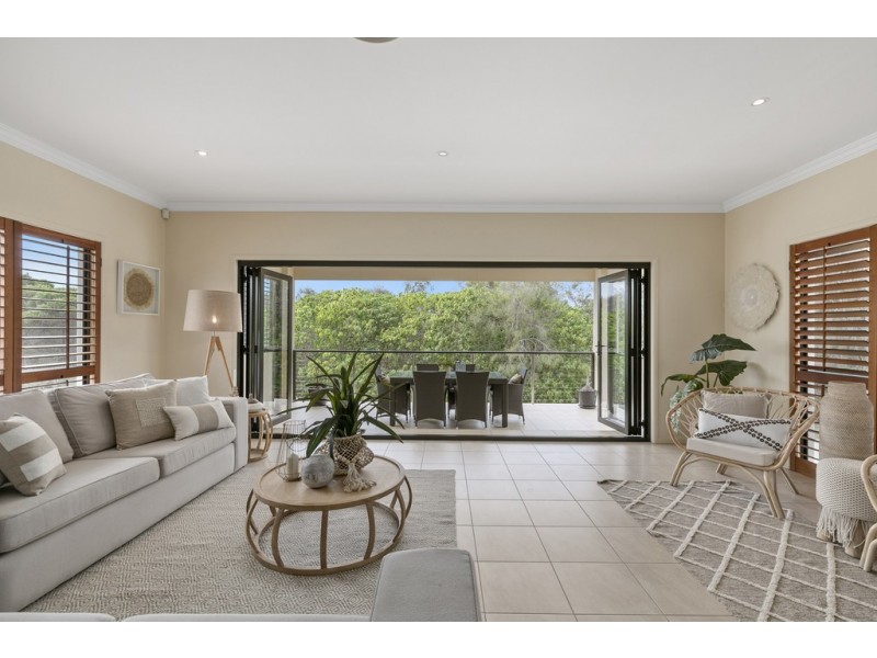 9 Allan Day Drive, Wellington Point QLD 4160