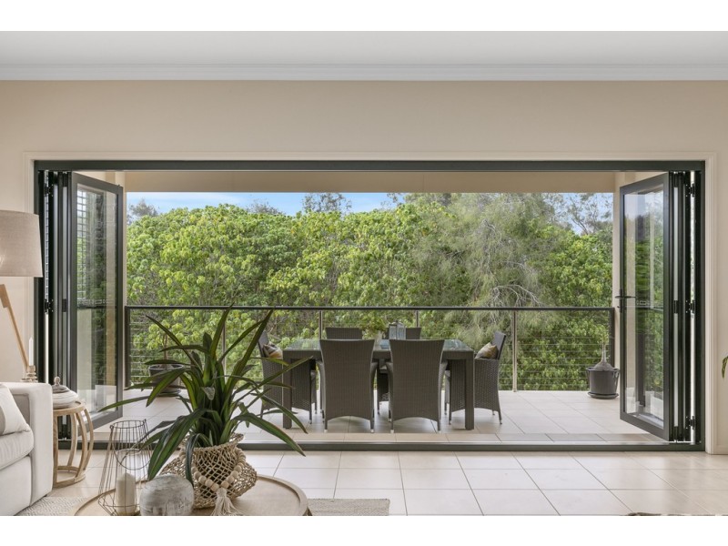 9 Allan Day Drive, Wellington Point QLD 4160