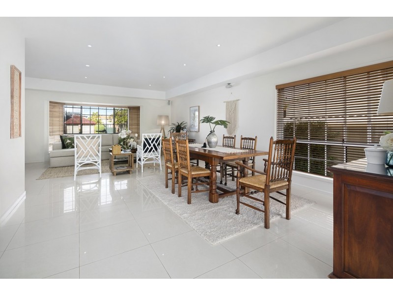 47 Dorsal Drive, Birkdale QLD 4159