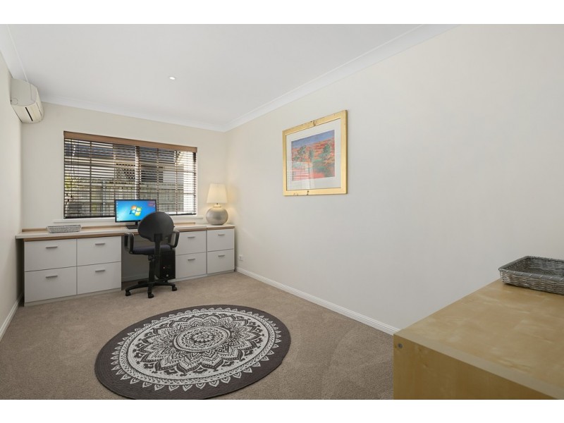 47 Dorsal Drive, Birkdale QLD 4159