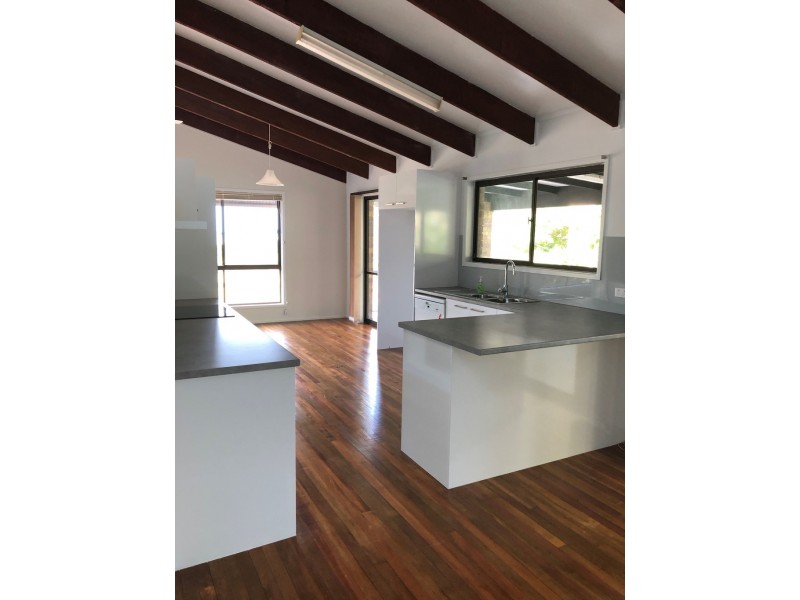 45 Torquay Road, Redland Bay QLD 4165
