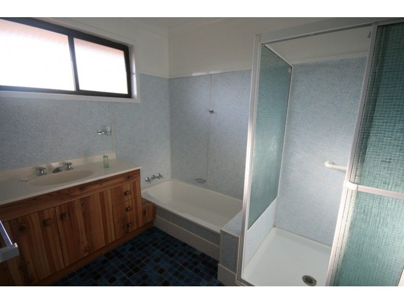 45 Torquay Road, Redland Bay QLD 4165