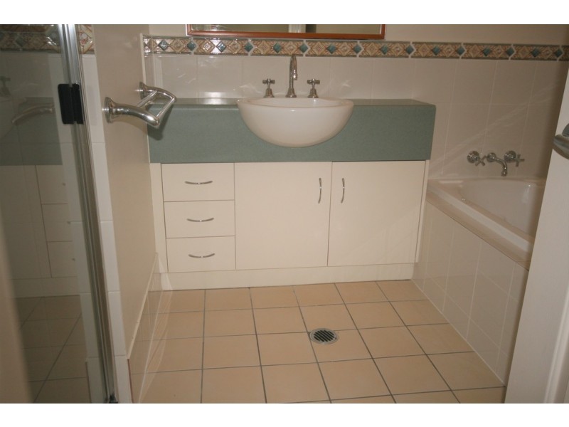 128 Gordon Street, Ormiston QLD 4160