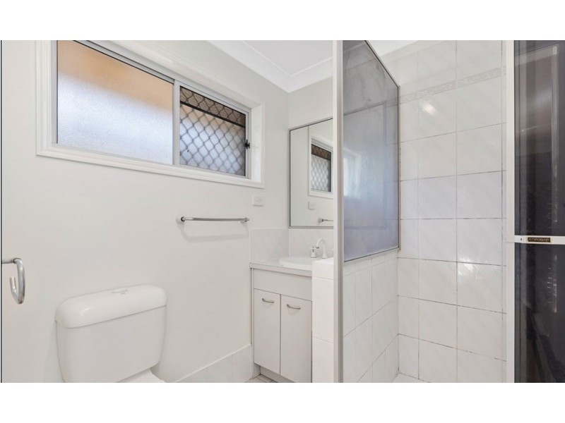 42 Skinner Avenue, Wellington Point QLD 4160