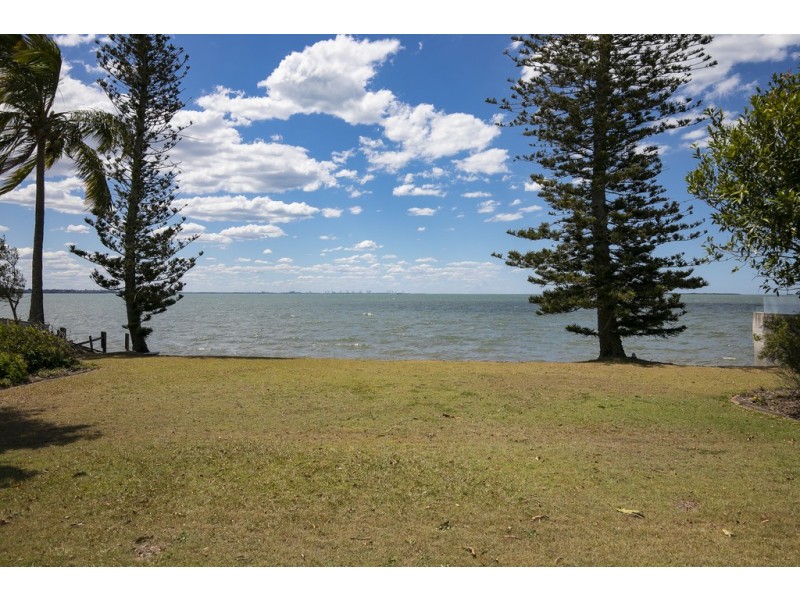 8 Bath Street, Birkdale QLD 4159