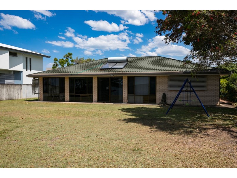 8 Bath Street, Birkdale QLD 4159