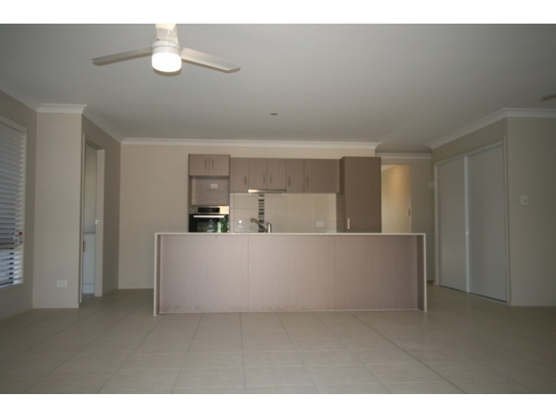 51a Island Street, Cleveland QLD 4163