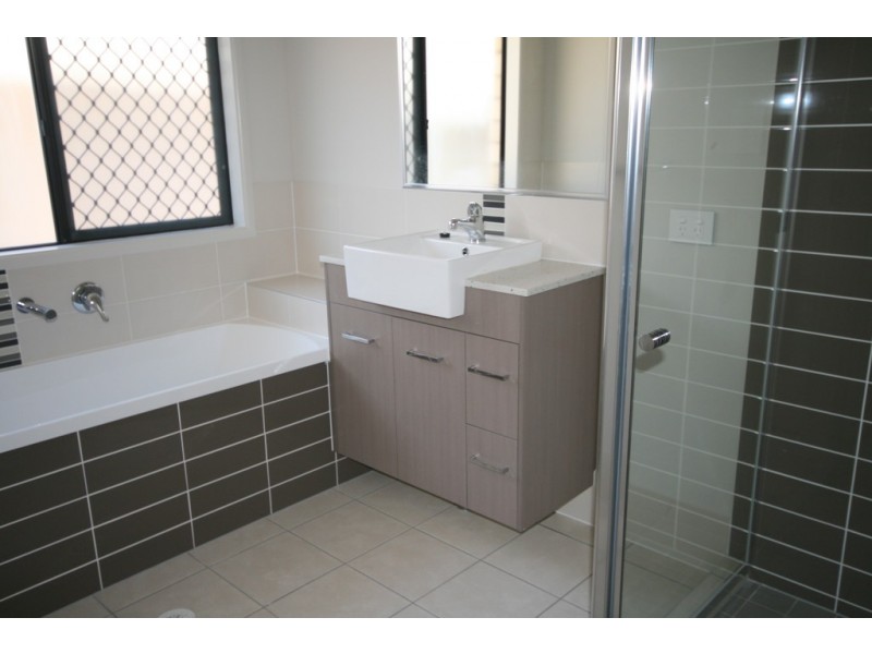 51a Island Street, Cleveland QLD 4163