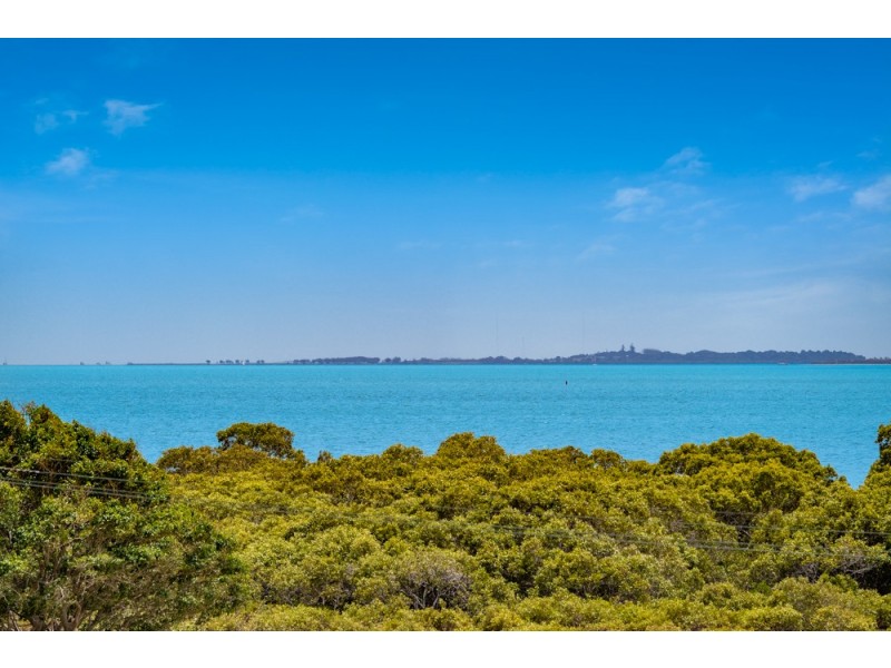 103-105 Mooroondu Road, Thorneside QLD 4158