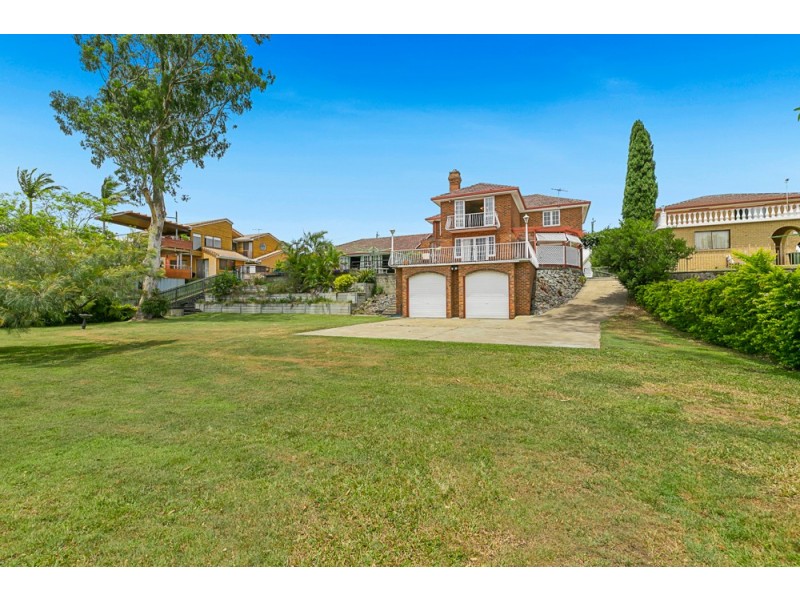 103-105 Mooroondu Road, Thorneside QLD 4158