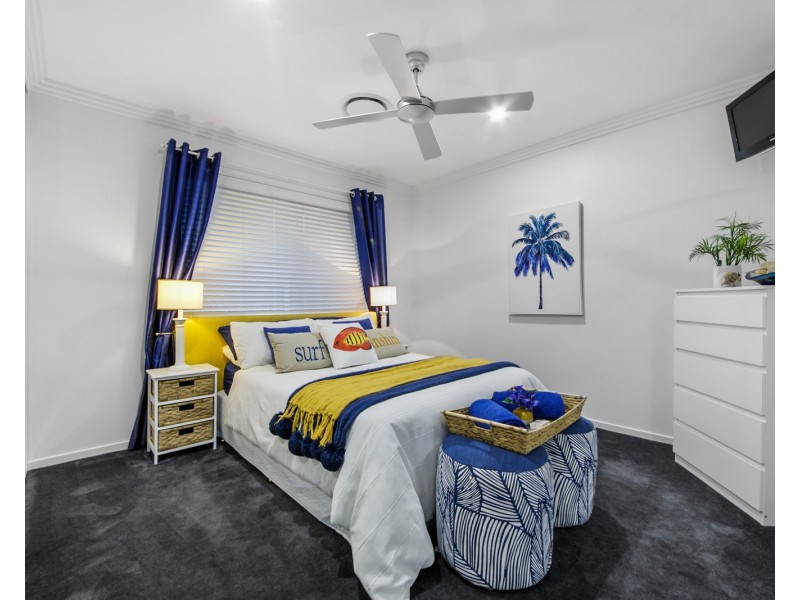 31 Magnetic Place, Redland Bay QLD 4165