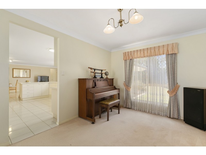 12 Redgrove Avenue, Wellington Point QLD 4160