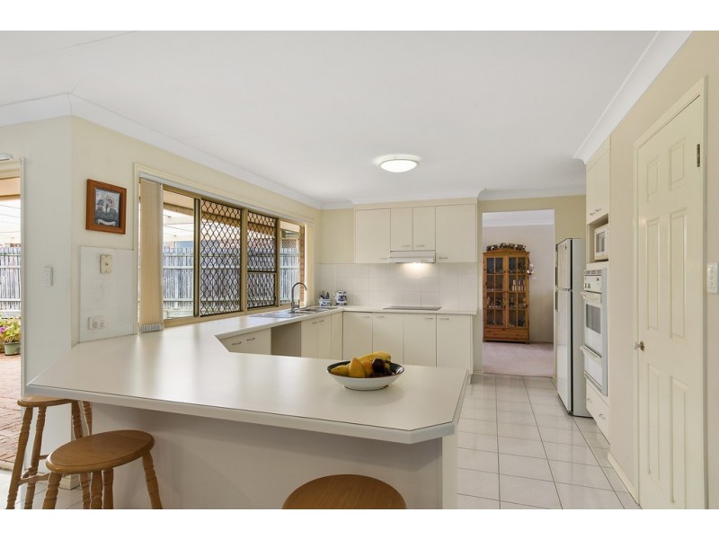 12 Redgrove Avenue, Wellington Point QLD 4160