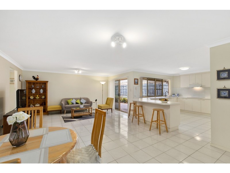 12 Redgrove Avenue, Wellington Point QLD 4160