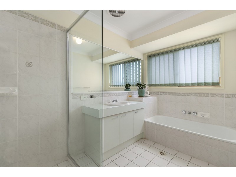 12 Redgrove Avenue, Wellington Point QLD 4160