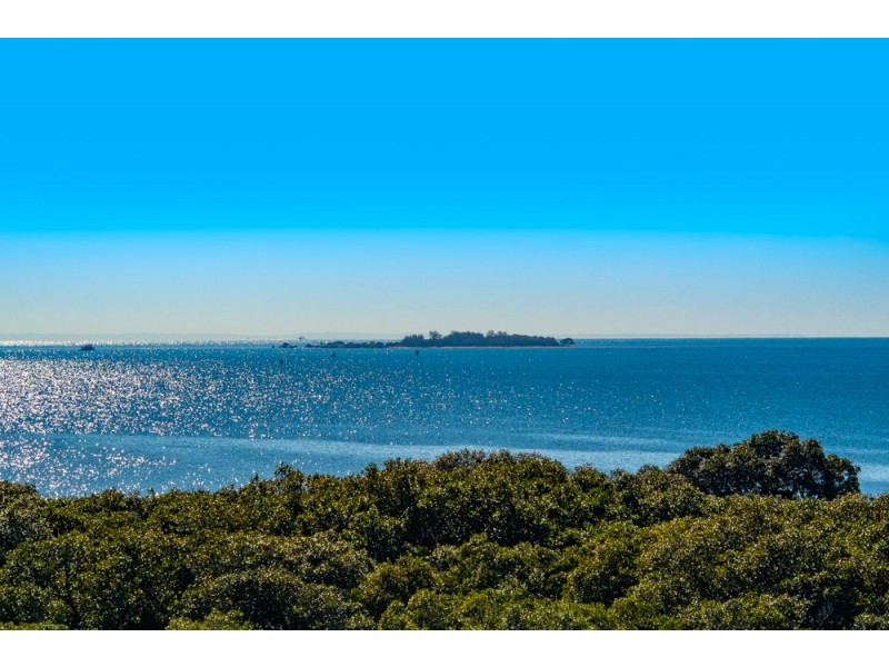 35 Mooroondu Road, Thorneside QLD 4158