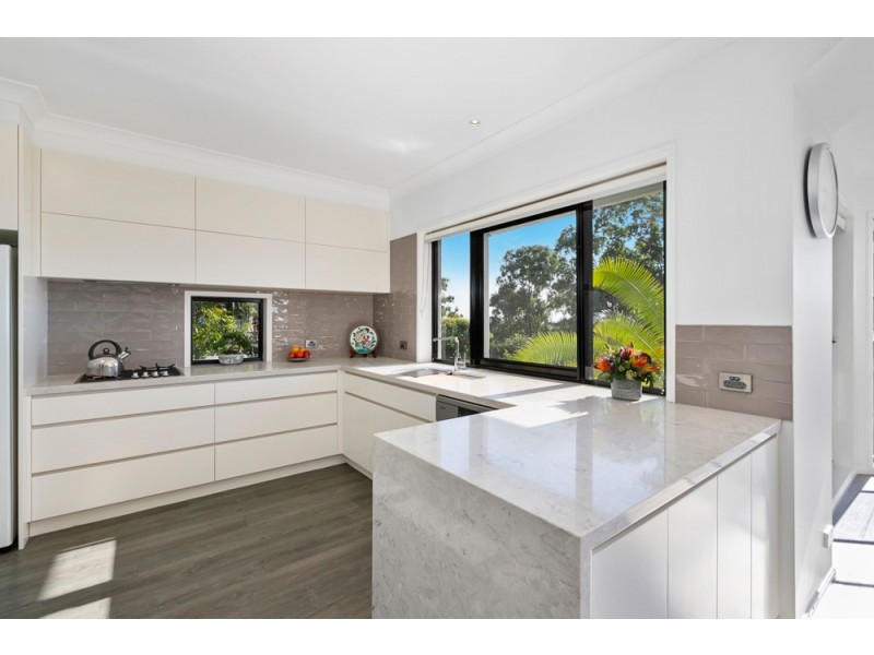 35 Mooroondu Road, Thorneside QLD 4158