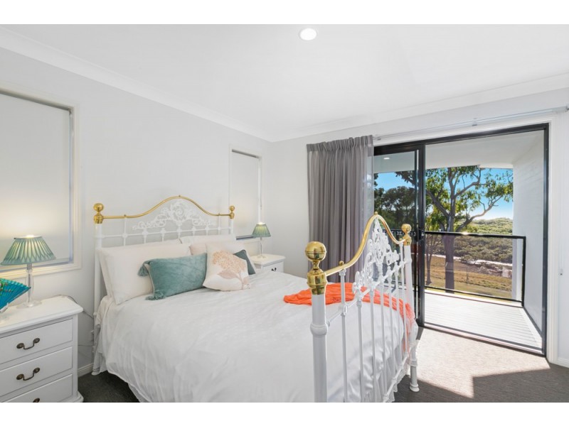 35 Mooroondu Road, Thorneside QLD 4158