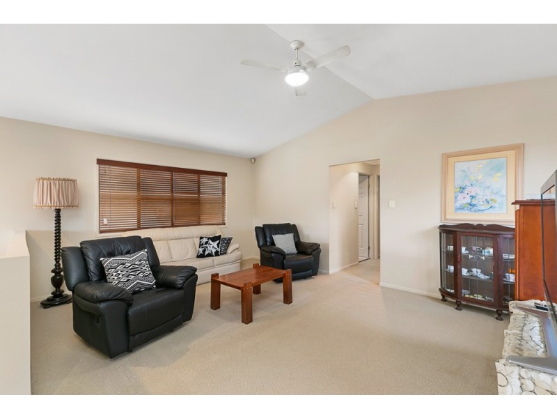 8 O’Connell Parade, Wellington Point QLD 4160
