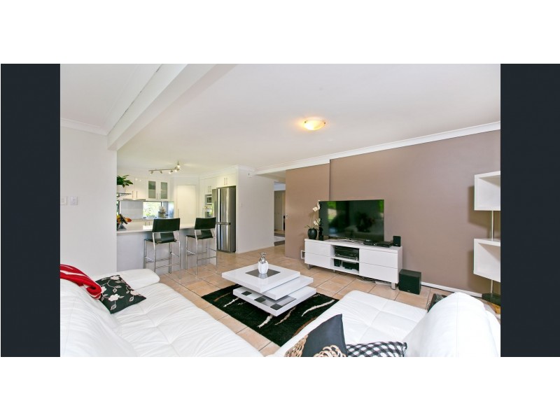 18 Plantation Place, Wellington Point QLD 4160