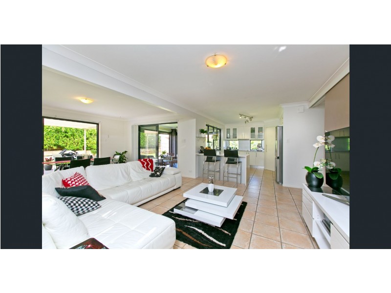 18 Plantation Place, Wellington Point QLD 4160