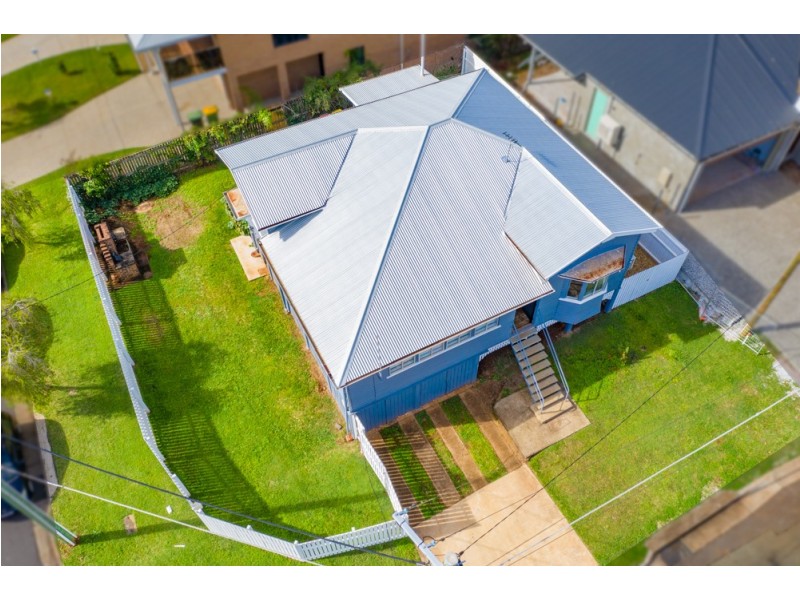 12 Station Street, Wellington Point QLD 4160