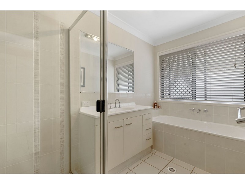 64 Starkey Street, Wellington Point QLD 4160