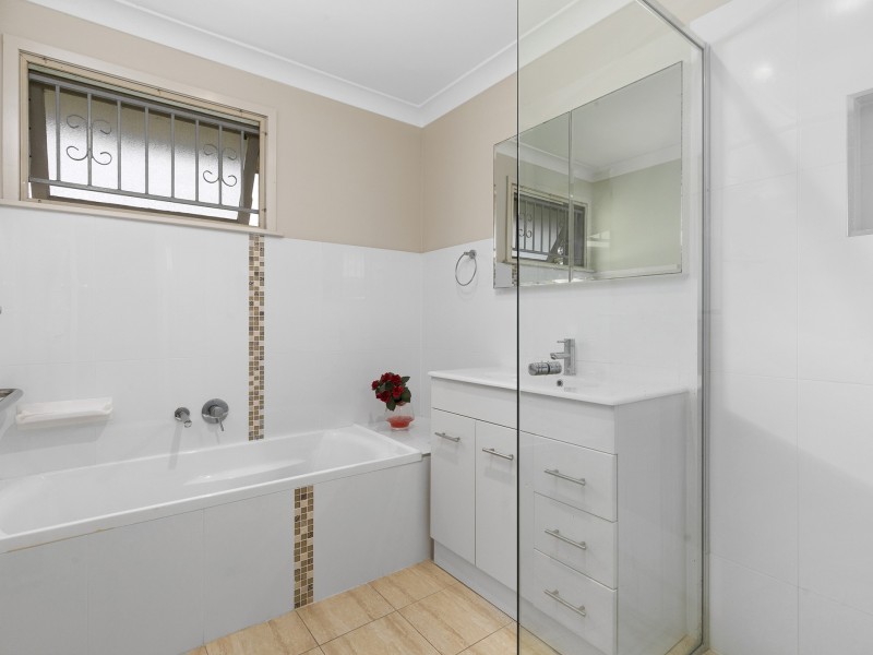 13 Rickwood Street, Carina QLD 4152