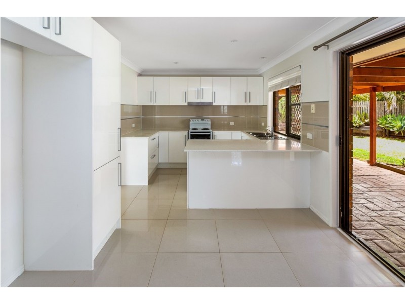 16 Portmarnock Drive, Victoria Point QLD 4165