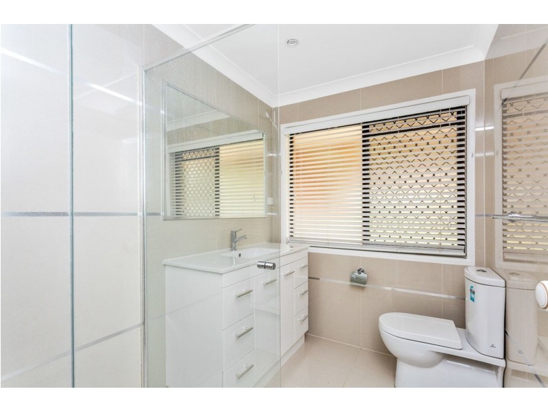 16 Portmarnock Drive, Victoria Point QLD 4165