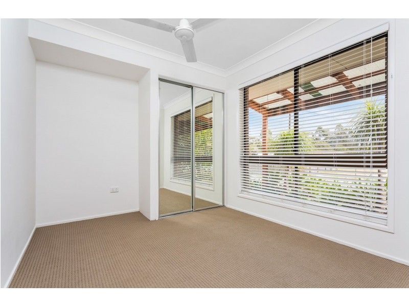 16 Portmarnock Drive, Victoria Point QLD 4165