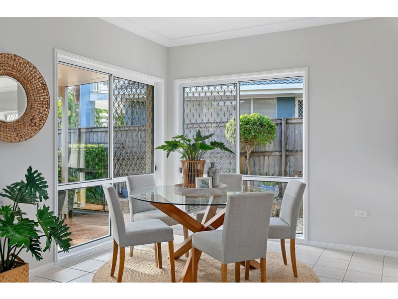 11 Cronin Drive, Wellington Point QLD 4160