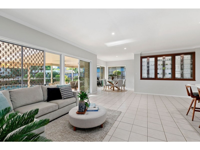 11 Cronin Drive, Wellington Point QLD 4160