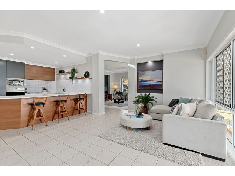 11 Cronin Drive, Wellington Point QLD 4160