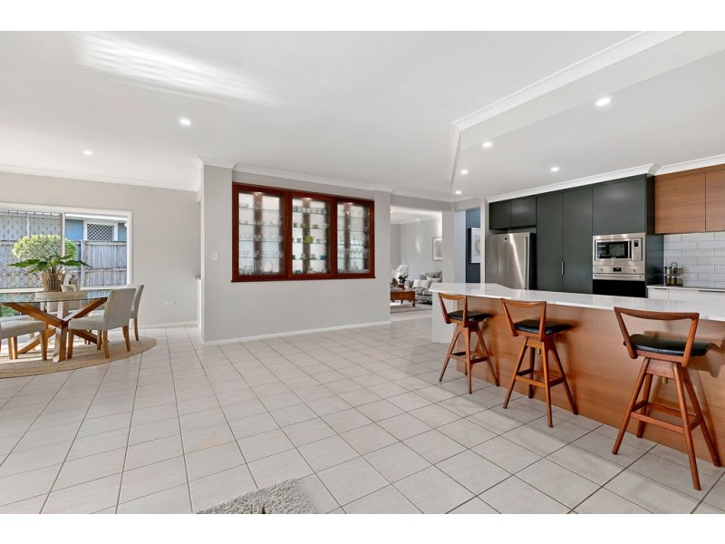 11 Cronin Drive, Wellington Point QLD 4160
