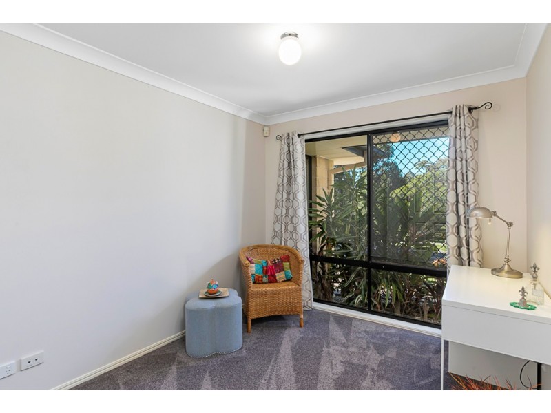 34 Hilliards Park Drive, Wellington Point QLD 4160