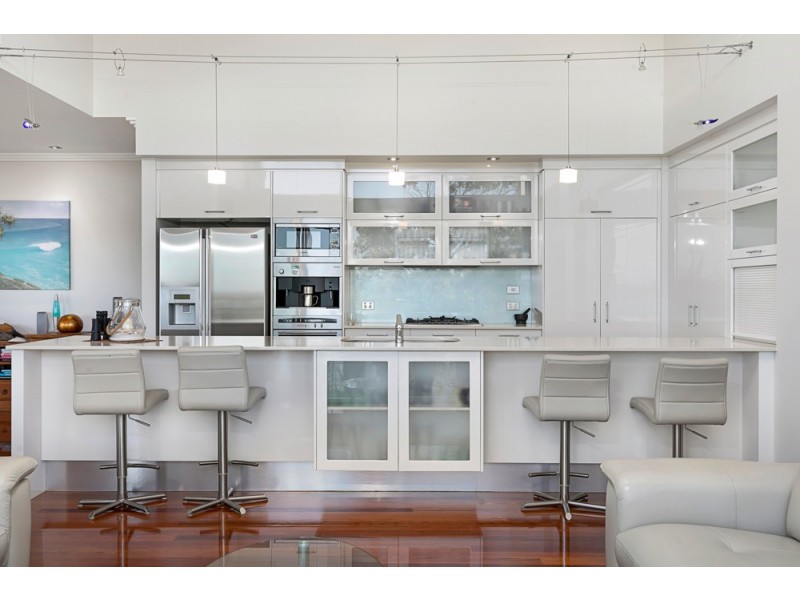 11 Esplanade, Wellington Point QLD 4160