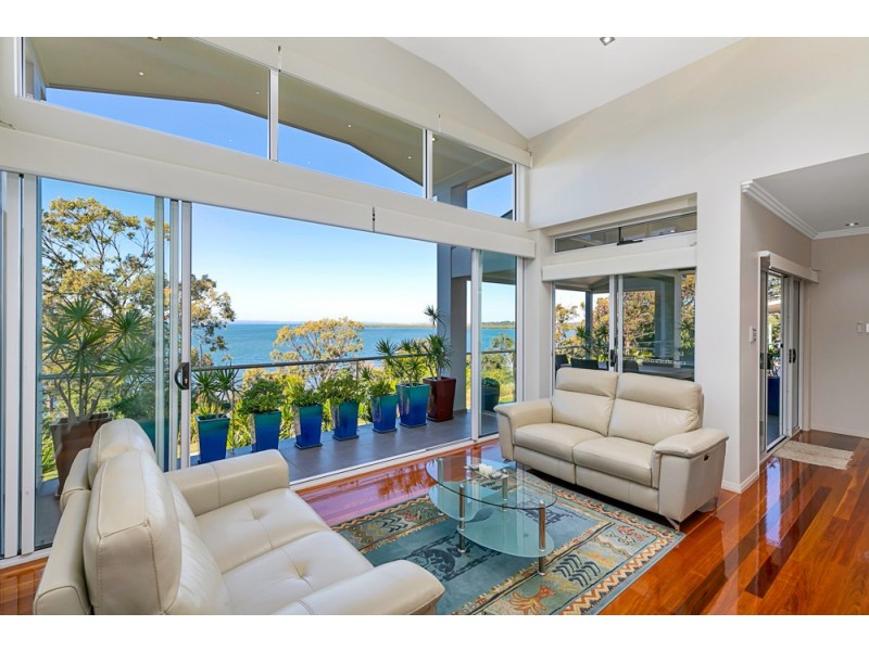11 Esplanade, Wellington Point QLD 4160
