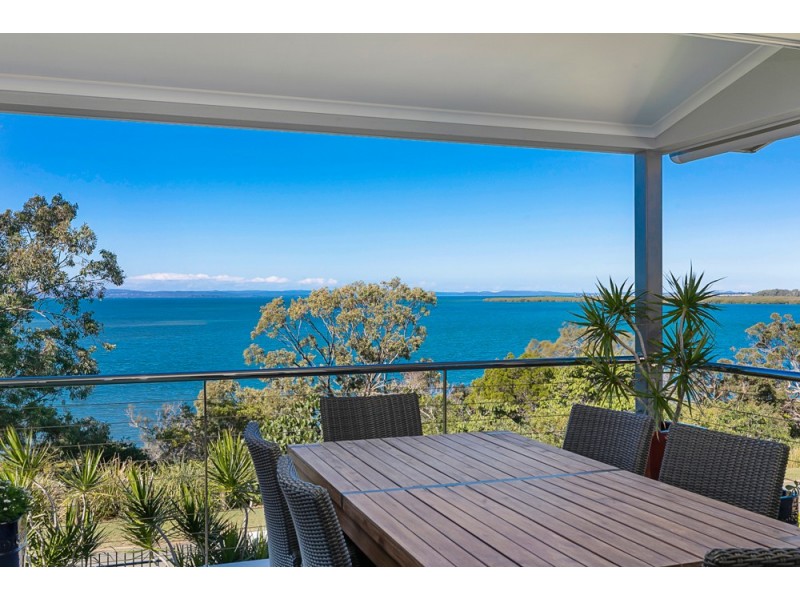 11 Esplanade, Wellington Point QLD 4160