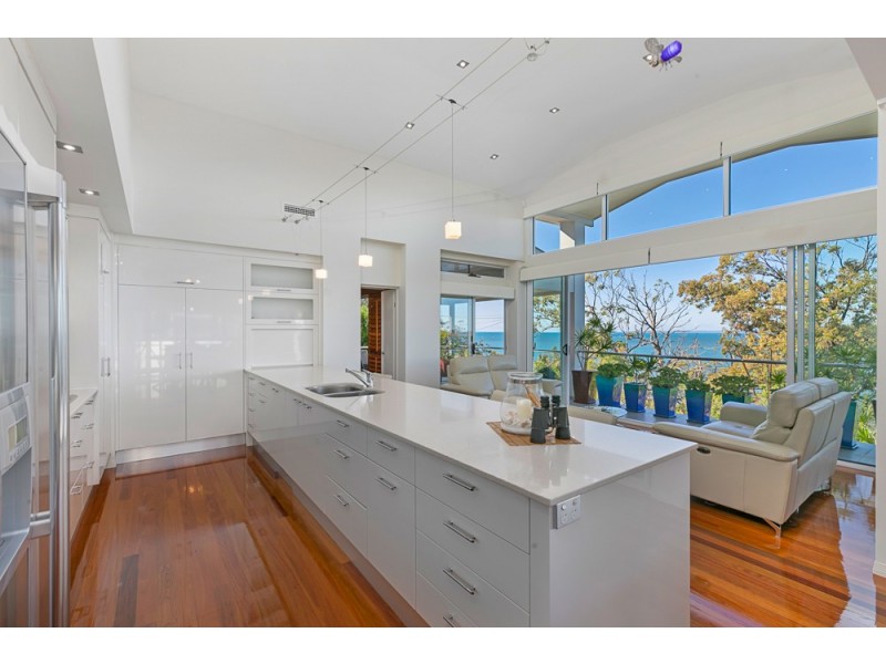 11 Esplanade, Wellington Point QLD 4160