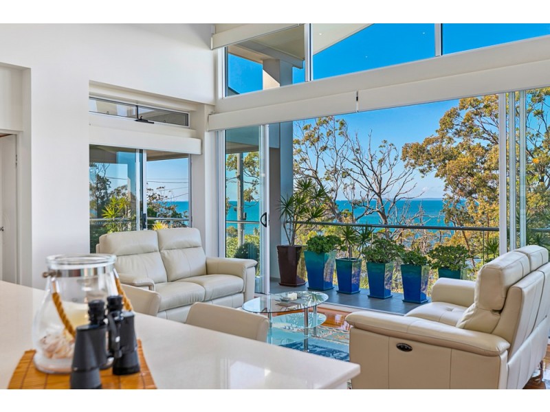 11 Esplanade, Wellington Point QLD 4160