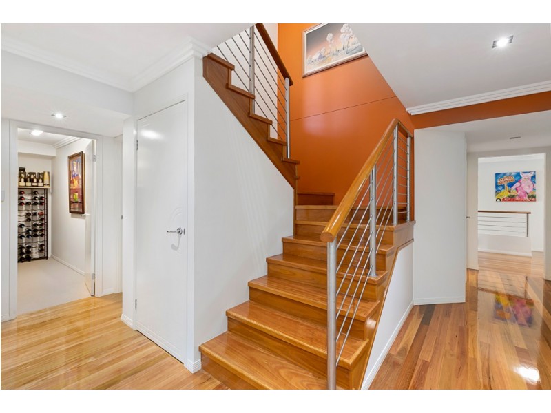 11 Esplanade, Wellington Point QLD 4160