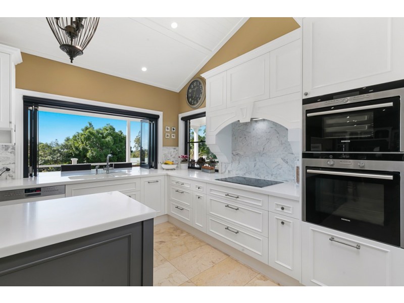7 Chatsworth Circuit, Capalaba QLD 4157