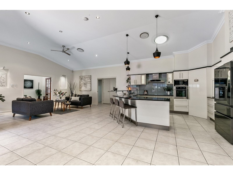 37 Jacob Street, Wellington Point QLD 4160